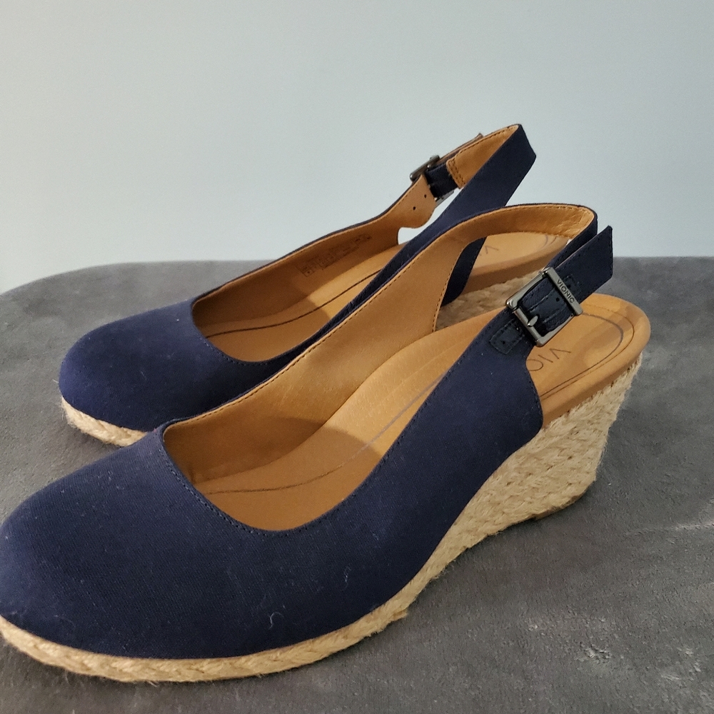 Vionic Espadrilles - 9W Navy Blue